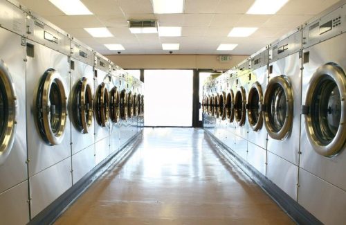 What Should I Know Before Buying a Laundry Business