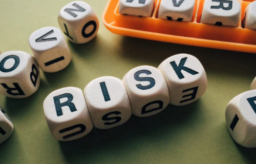 What are the risks associated with investing in bonds